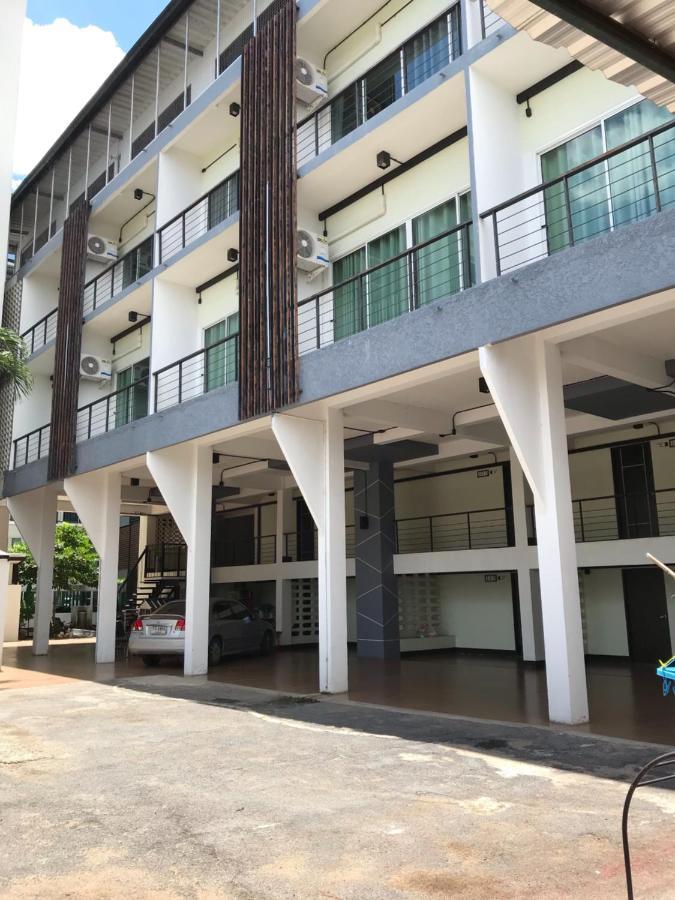 Vatchara Northgate Hotel Nakhon Sawan Buitenkant foto