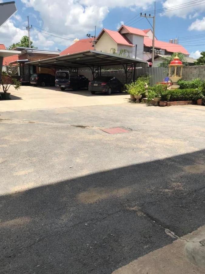 Vatchara Northgate Hotel Nakhon Sawan Buitenkant foto